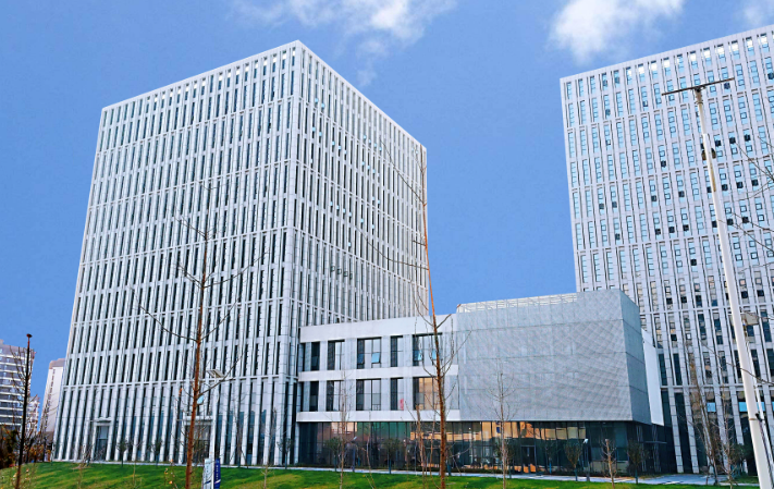 浏阳市新奇彩灯节日花灯制作工艺与材料选用标准解析